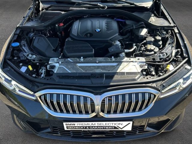 BMW 320 usata, con Park Distance Control