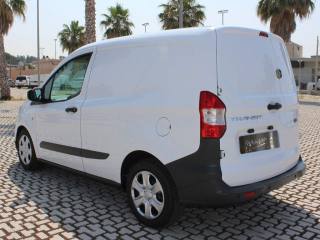 FORD Transit Courier usata, con Boardcomputer