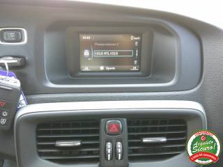 VOLVO V40 usata 16