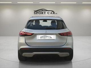 MERCEDES-BENZ GLA 180 usata, con Alzacristalli elettrici