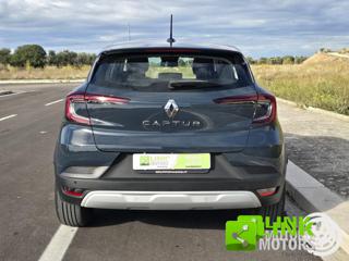 RENAULT Captur usata, con USB