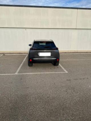 PEUGEOT 2008 usata, con Airbag