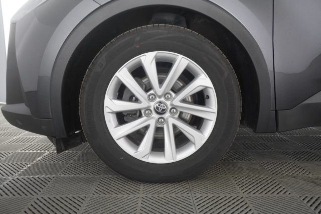 TOYOTA C-HR usata 13