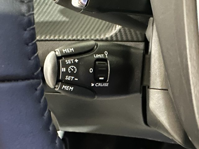 PEUGEOT 2008 usata, con Cruise Control