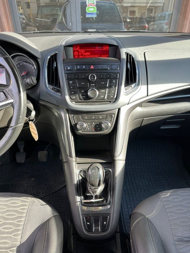 OPEL Zafira Tourer usata, con Boardcomputer