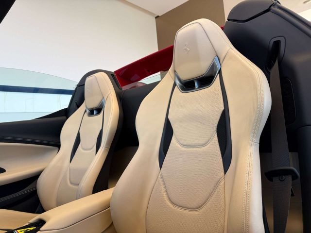 FERRARI 296 usata, con Controllo trazione