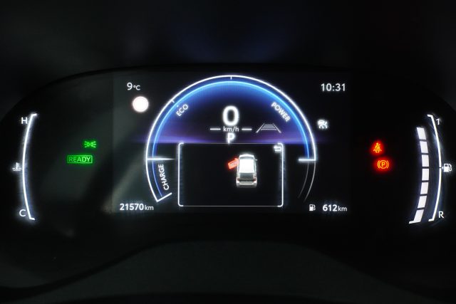 TOYOTA Yaris usata 6