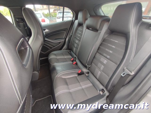 MERCEDES-BENZ GLA 220 usata 20