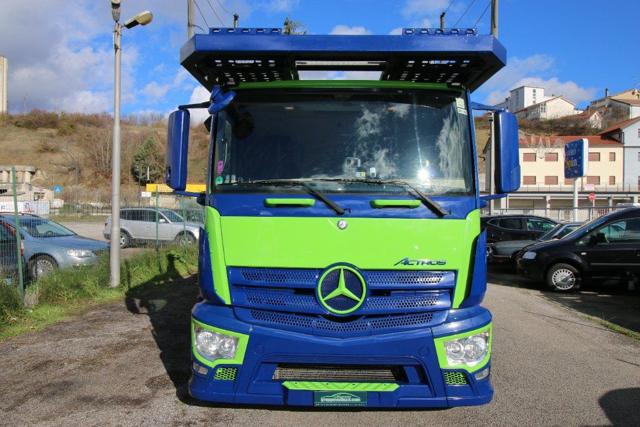 MERCEDES-BENZ usata 0