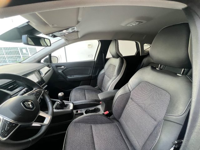 RENAULT Captur usata, con Sensori di parcheggio posteriori