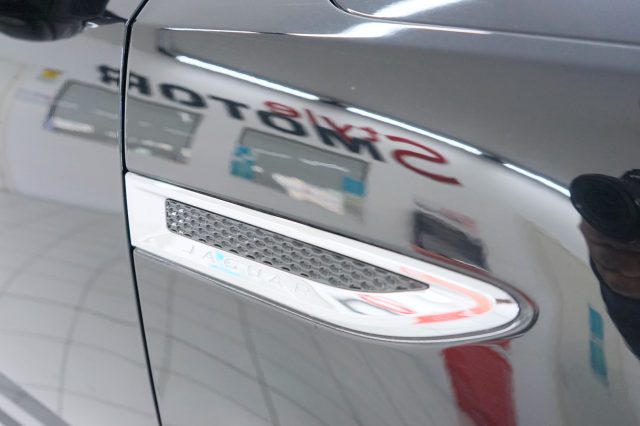 JAGUAR E-Pace usata 27
