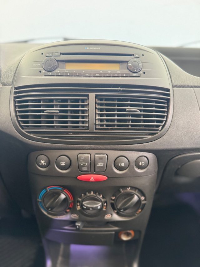 FIAT Punto usata 10