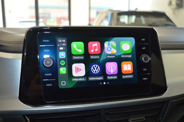 VOLKSWAGEN T-Roc usata, con USB