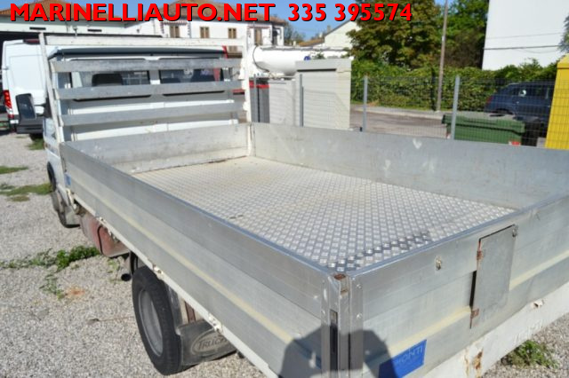 IVECO Daily usata 4