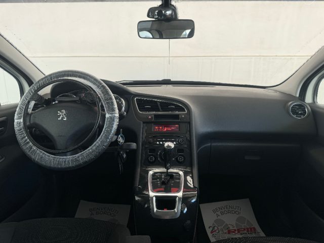 PEUGEOT 5008 usata, con Tetto panorama