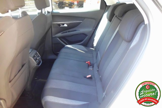PEUGEOT 3008 usata, con Climatizzatore
