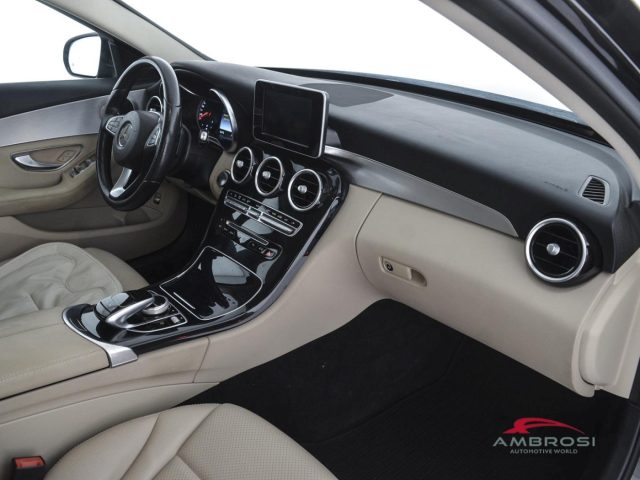 MERCEDES-BENZ C 200 usata 11