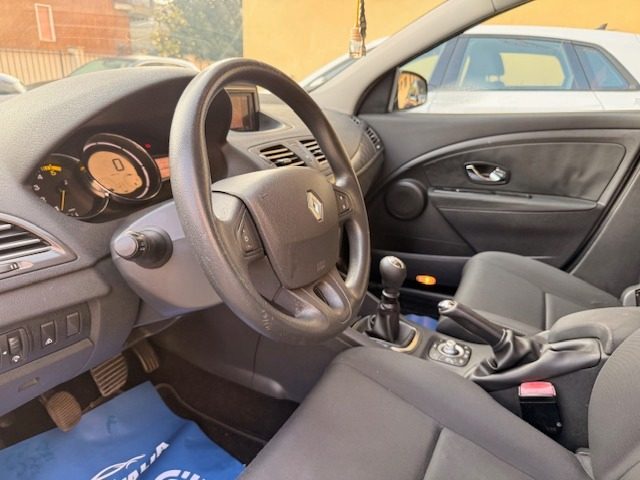 RENAULT Megane usata, con Chiusura centralizzata