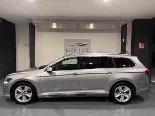 VOLKSWAGEN Passat Variant usata, con Chiusura centralizzata