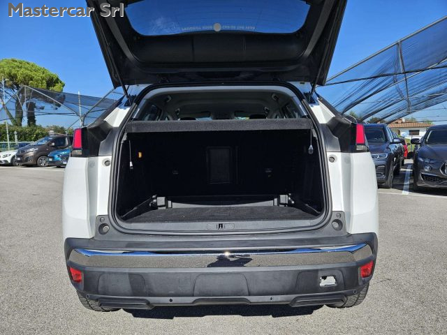 PEUGEOT 3008 usata, con Sistema di navigazione