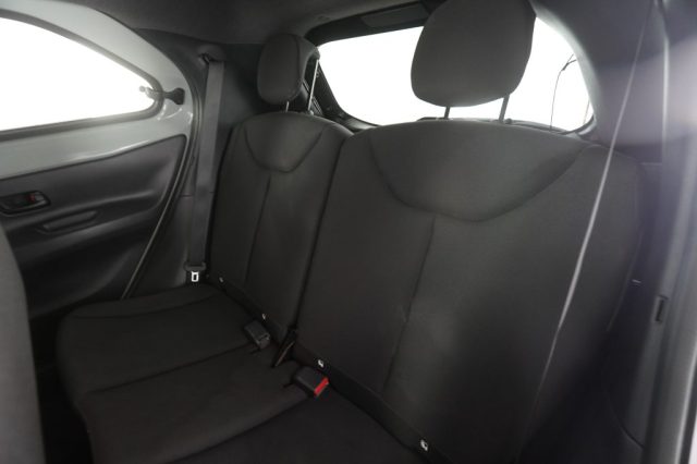 TOYOTA Aygo X usata 2