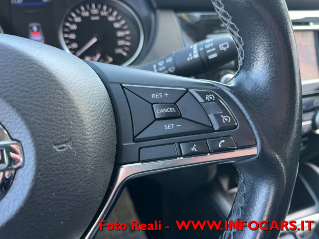 NISSAN Qashqai usata, con Touch screen