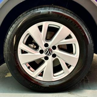 VOLKSWAGEN Taigo usata, con Bracciolo