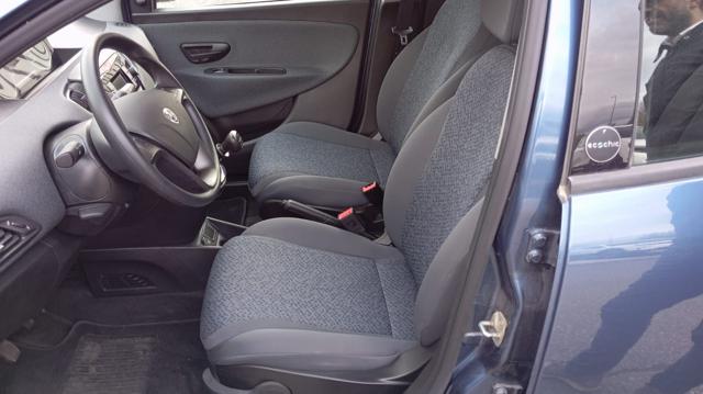 LANCIA Ypsilon usata, con ESP