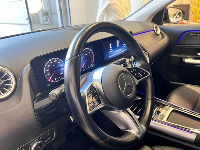 MERCEDES-BENZ GLA 180 usata, con Cerchi in lega
