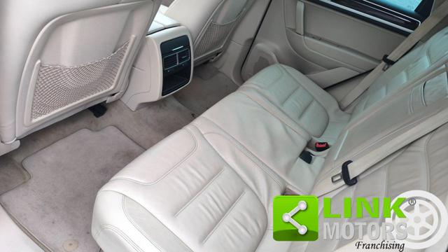 VOLKSWAGEN Touareg usata, con Cruise Control