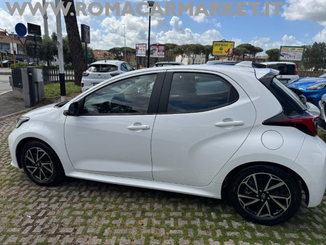 TOYOTA Yaris usata, con Specchietti laterali elettrici