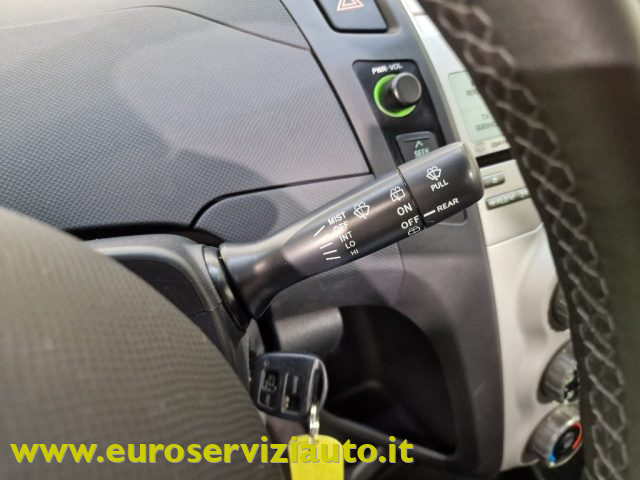 TOYOTA Yaris usata 26
