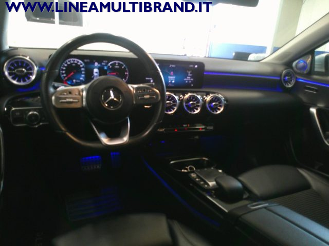 MERCEDES-BENZ A 180 usata, con Leve al volante