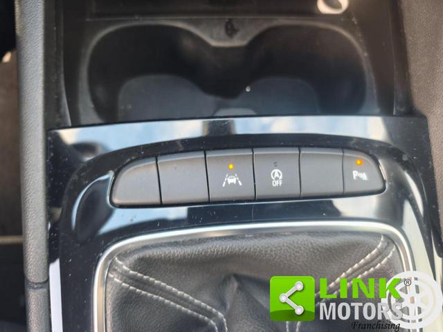 OPEL Insignia usata, con Luci diurne