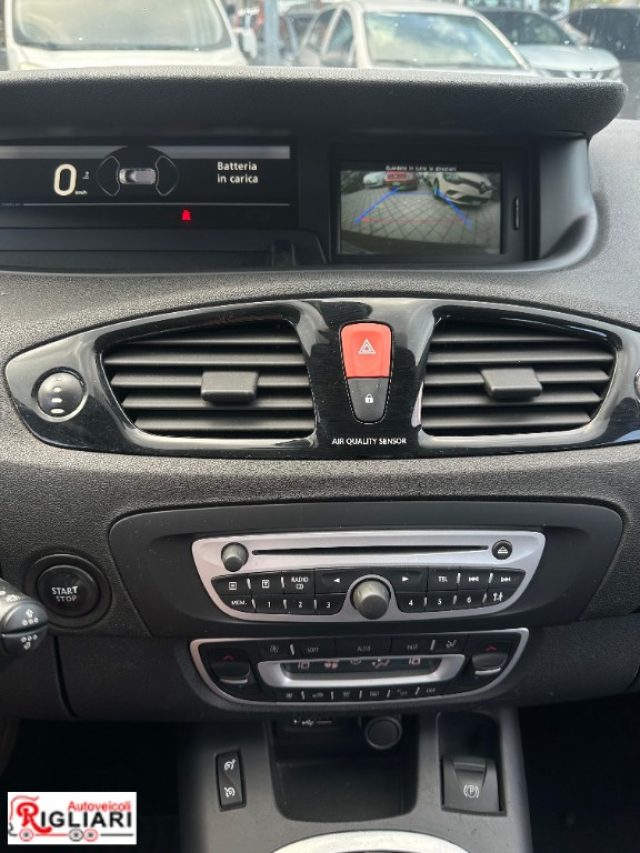 RENAULT Scenic usata, con MP3