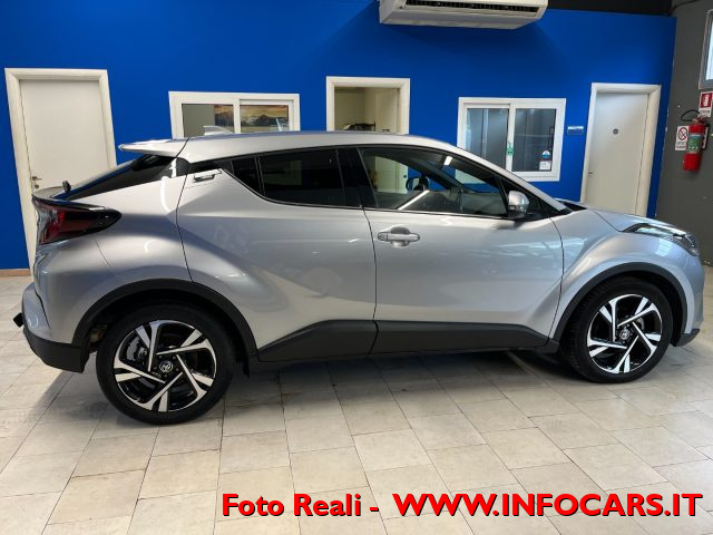 TOYOTA C-HR usata, con Climatizzatore
