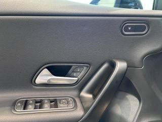 MERCEDES-BENZ A 180 usata, con Bracciolo