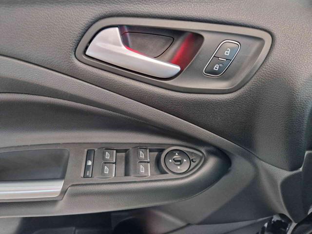 FORD Kuga usata, con Servosterzo