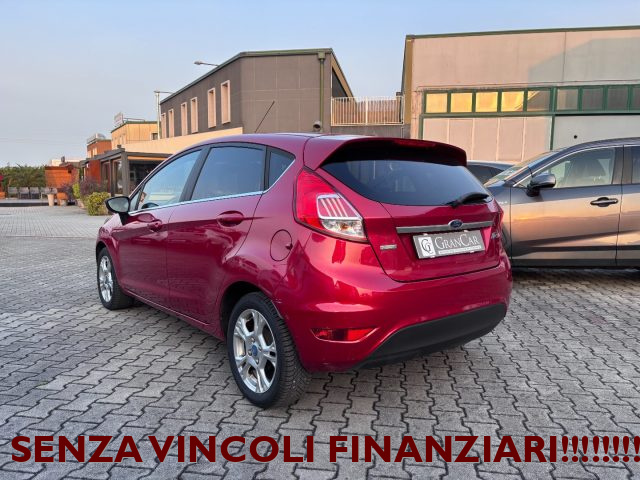 FORD Fiesta usata, con Boardcomputer