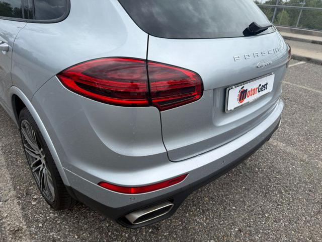 PORSCHE Cayenne usata, con Bracciolo