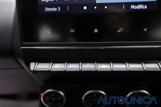 RENAULT Clio usata, con Autoradio digitale