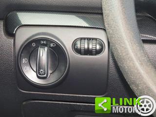 VOLKSWAGEN Golf usata, con ESP