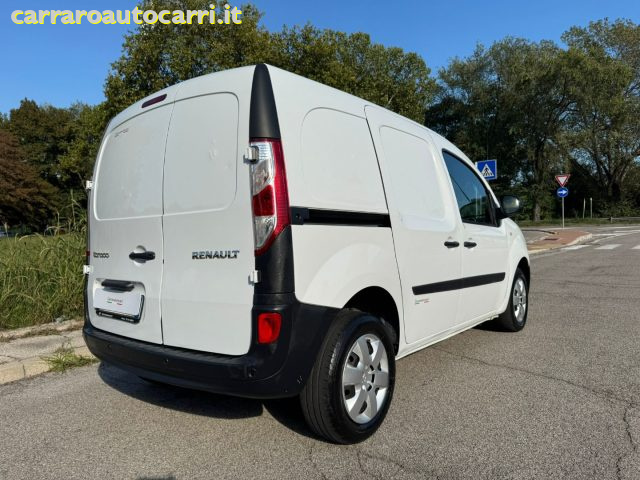RENAULT Kangoo usata, con Autoradio