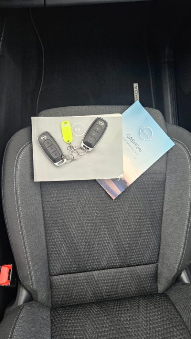 NISSAN Qashqai usata, con Controllo elettronico della corsia