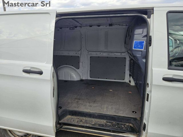 MERCEDES-BENZ Vito usata 14