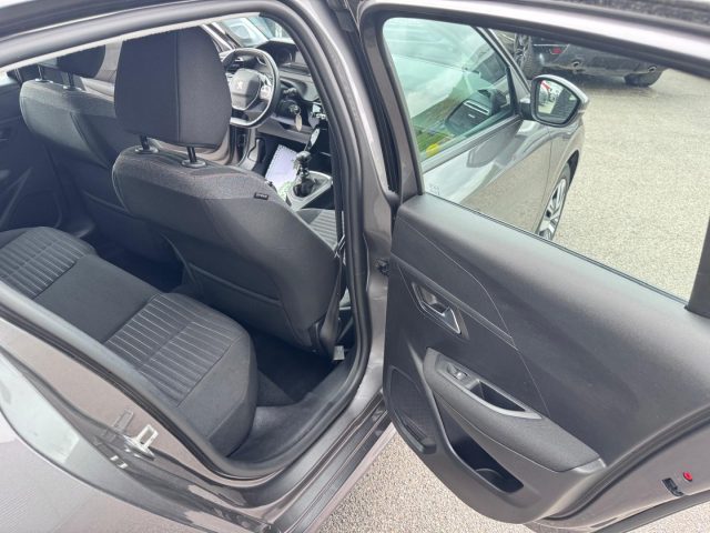 PEUGEOT 208 usata, con Park Distance Control