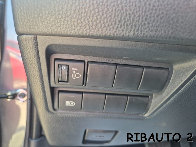 TOYOTA Yaris usata, con Interni in pelle