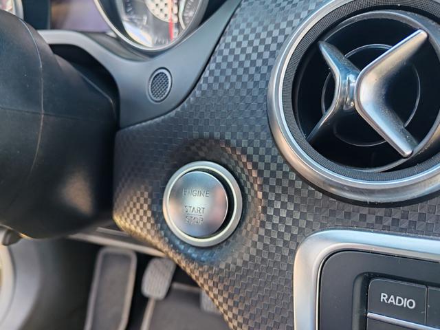 MERCEDES-BENZ A 180 usata, con Kit antipanne