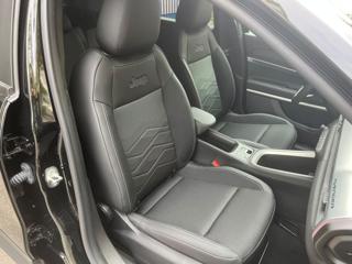 JEEP Avenger usata, con USB