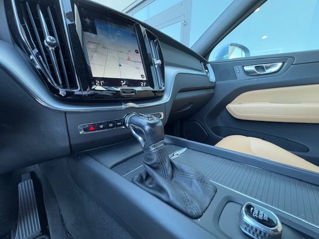 VOLVO XC60 usata, con Cerchi in lega